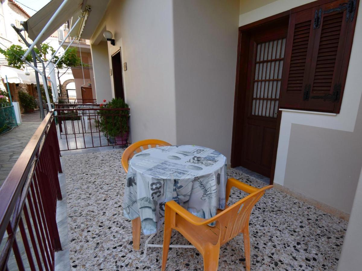 Mega Apartments Tirós Extérieur photo