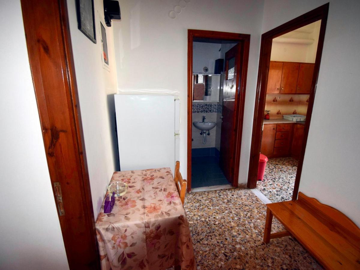 Mega Apartments Tirós Extérieur photo